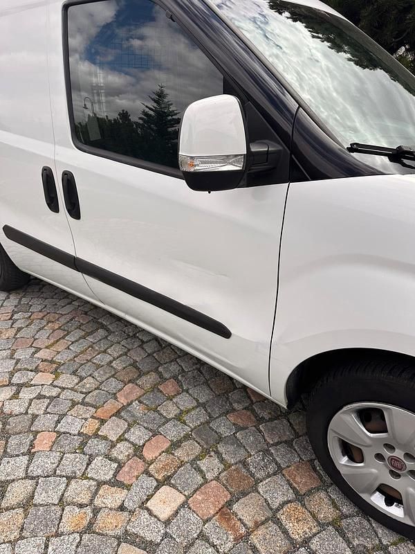 Gebraucht Fiat Doblò 101 PS (74 kW) 2011 Weiß Van / Kleinbus