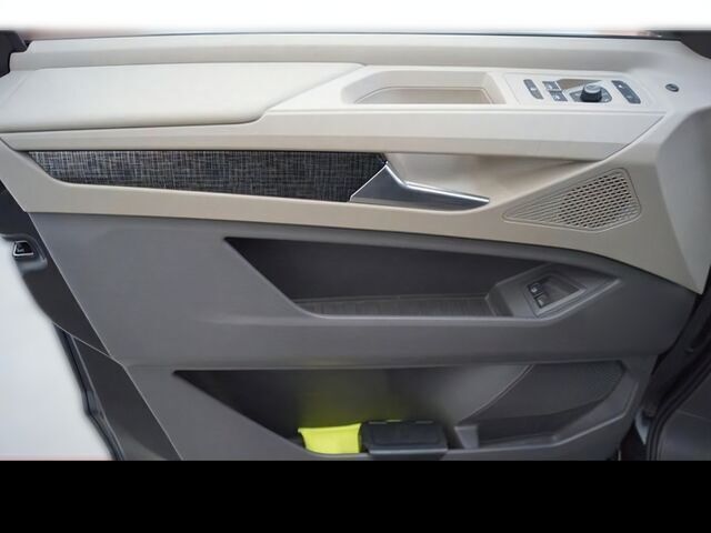 Gebraucht VW T7 218 PS (160 kW) 2023 Schwarz Van