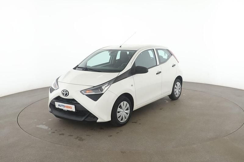 Weiß Gebraucht 2019 Toyota Aygo Kleinwagen | 9.530 € (Fairer Preis) - Bild 1/3