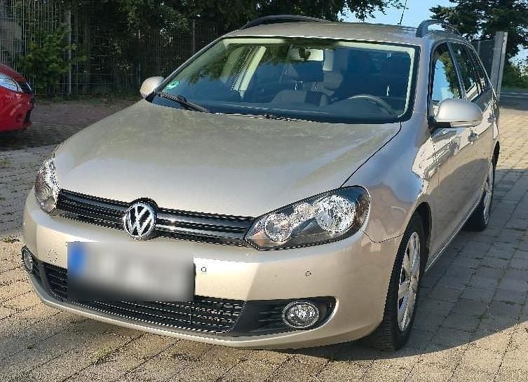 Gebraucht VW Golf VII 105 PS (77 kW) 2014 Grau Kombi