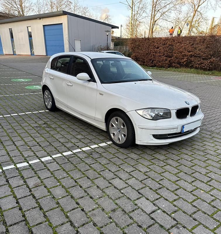 Gebraucht BMW 116 122 PS (89 kW) 2009 Kleinwagen