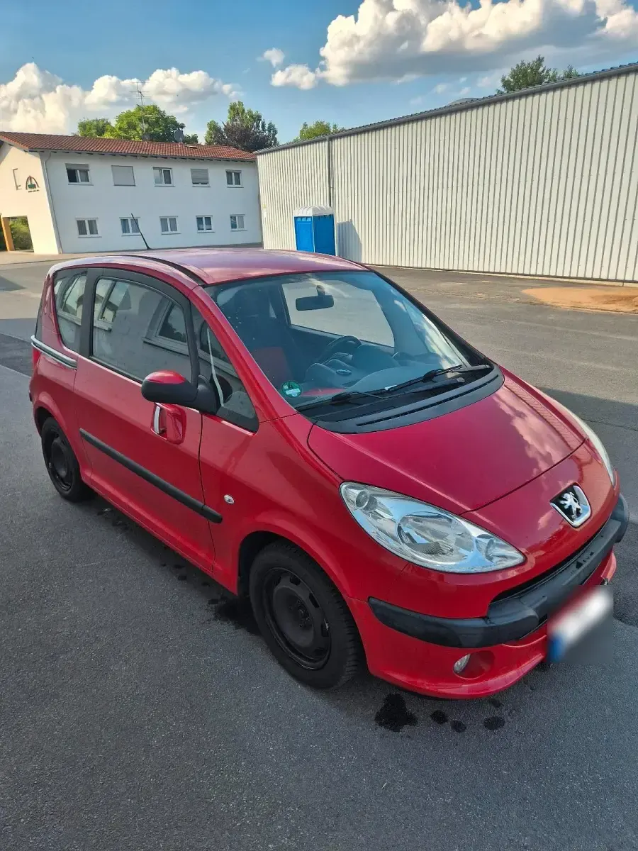 Gebraucht Peugeot 1007 74 PS (54 kW) 2007 Rot Van / Kleinbus