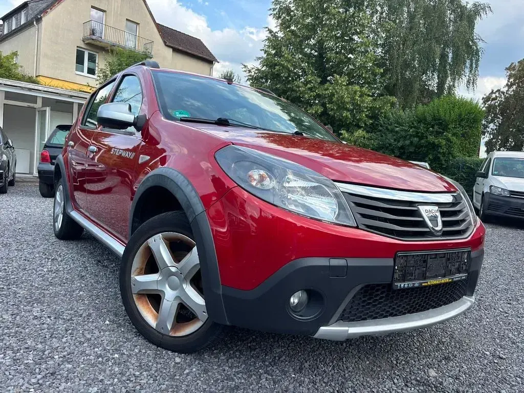 Gebraucht Dacia Sandero Stepway 84 PS (61 kW) 2011 Rot Limousine
