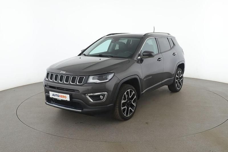 Grau Gebraucht 2018 Jeep Compass Limited SUV | 17.200 € (Fairer Preis) - Bild 1/3