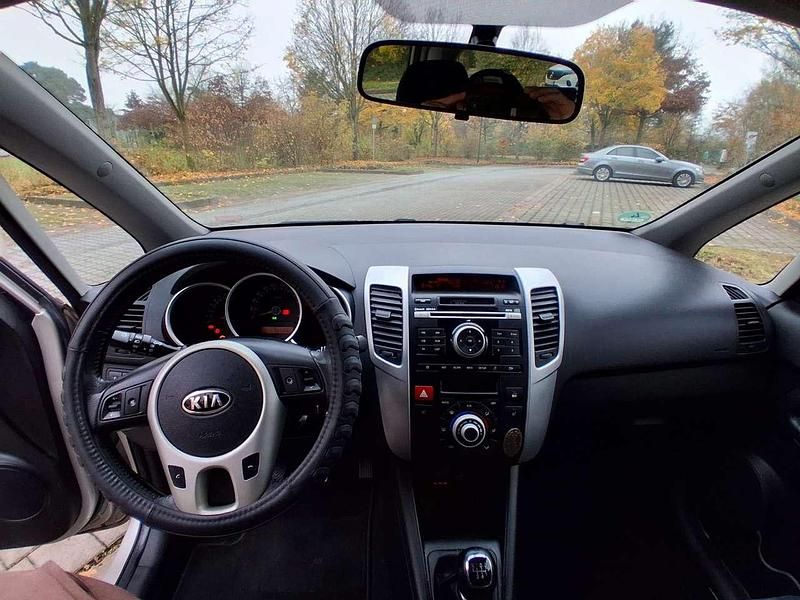 Gebraucht Kia Venga 125 PS (91 kW) 2009 Kleinwagen