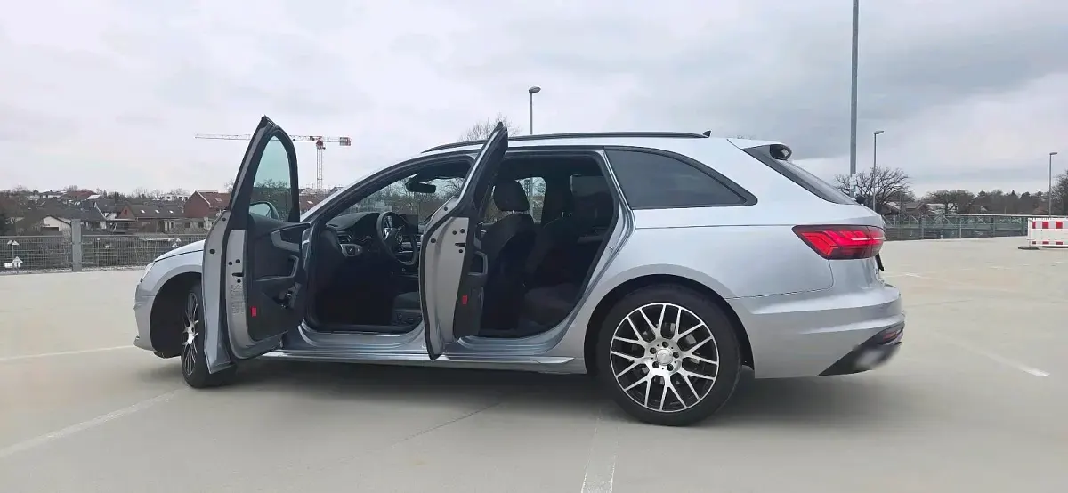 Gebraucht Audi A4 Advanced 204 PS (150 kW) 2021 Silber Kombi
