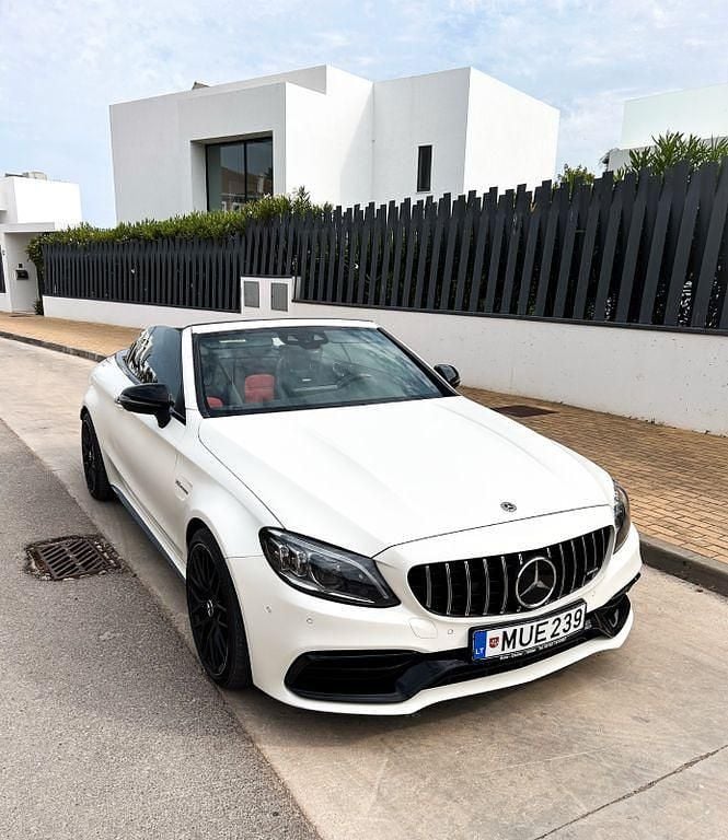 Weiß Gebraucht 2019 Mercedes C63 AMG AMG Cabrio | 50.000 € (Fairer Preis) - Bild 1/4