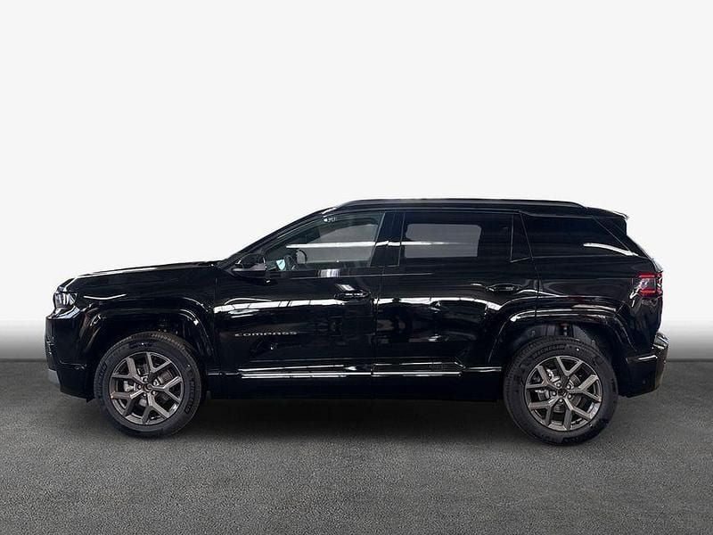 Uusi Jeep Compass 136 HP (100 kW) 2026 Musta Katumaasturi