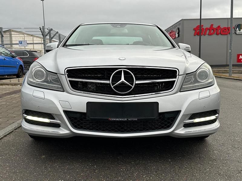 Gebraucht Mercedes C300 231 PS (169 kW) 2012 Silber Limousine