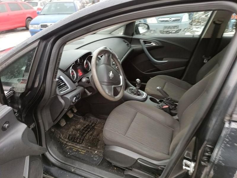 Gebraucht Opel Astra Selection 101 PS (74 kW) 2012 Schwarz Kombi