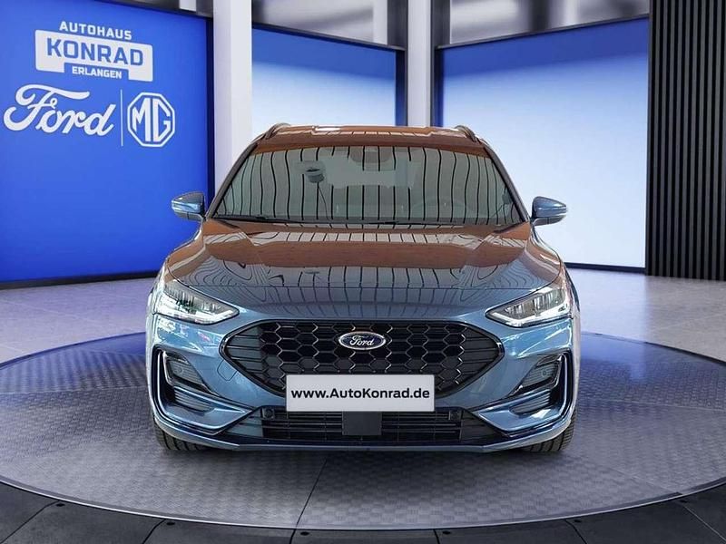 Neu Ford Focus ST-Line X 155 PS (114 kW) 2025 Chromablau metallic Kombi