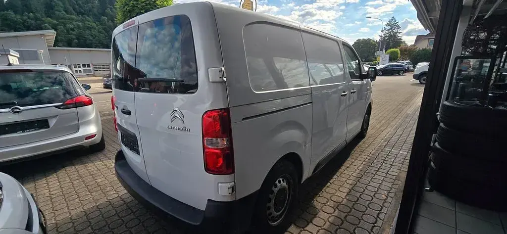 Gebraucht Citroën Jumpy Business Class 150 PS (110 kW) 2019 Weiß Van / Kleinbus