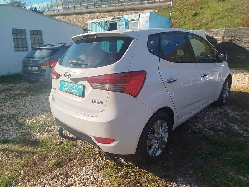 Gebraucht Hyundai ix20 Trend 125 PS (91 kW) 2014 Weiß Kleinwagen
