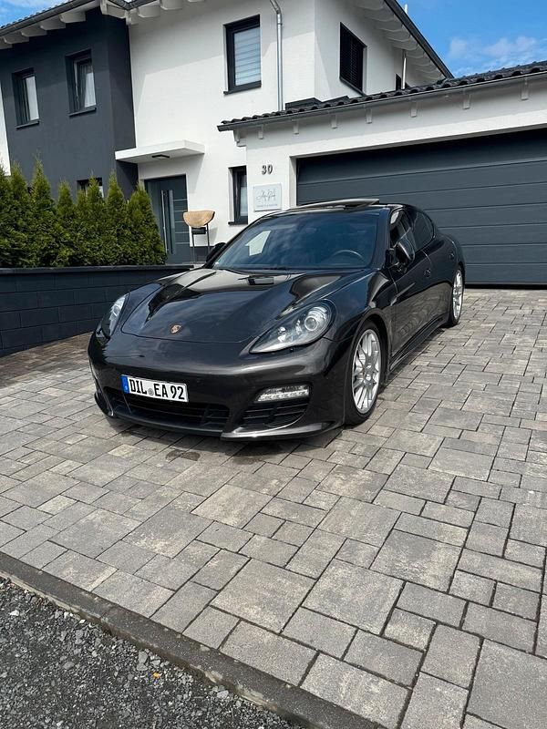 Andere farben Gebraucht 2012 Porsche Panamera 4S Limousine | 27.440 € - Bild 1/4