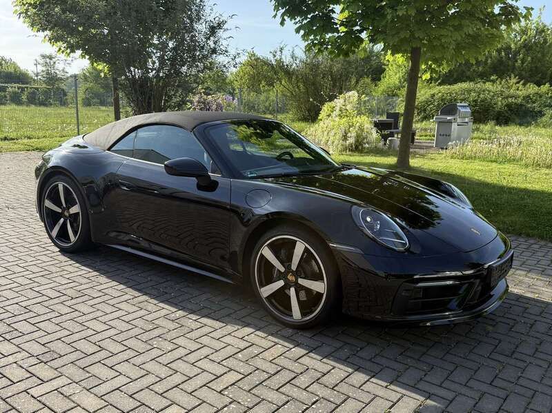 Schwarz Gebraucht 2019 Porsche 911 Carrera Cabriolet Cabrio | 122.500 € (Teuer) - Bild 1/4