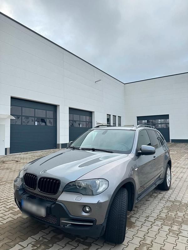 Grau Gebraucht 2009 BMW X5 SUV | 7.900 € (Guter Preis) - Bild 1/4
