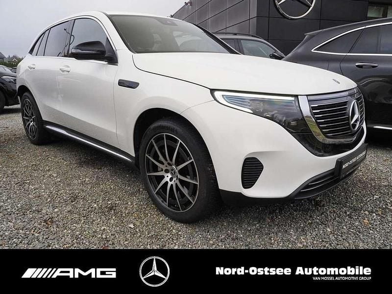 Gebraucht Mercedes EQC400 300 kW (408 PS) 2022 Unilack polarweiß SUV