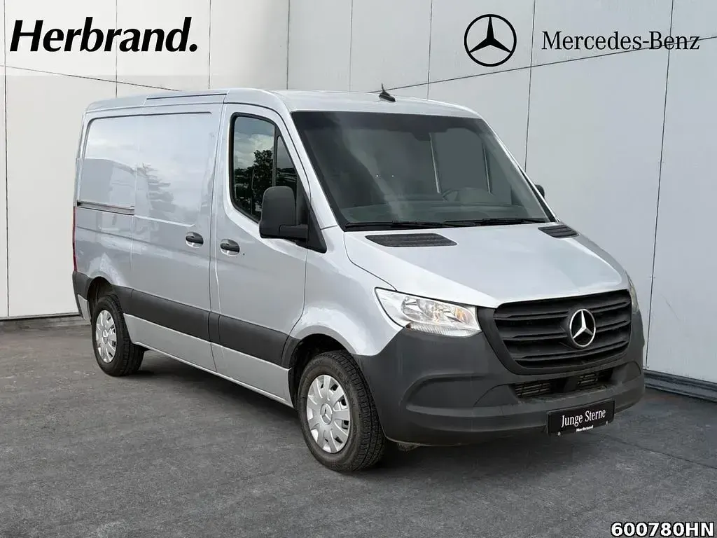 Gebraucht Mercedes Sprinter 143 PS (105 kW) 2021 Silber Van