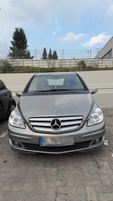 Silber Gebraucht 2006 Mercedes B170 Van / Kleinbus | 3.000 € (Superpreis) - Bild 1/4