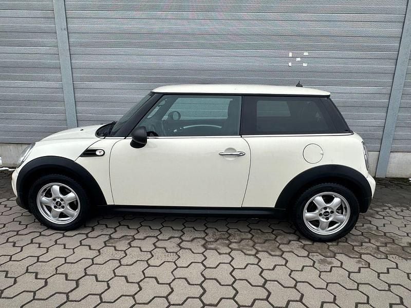 Gebraucht Mini ONE 75 PS (55 kW) 2011 Weiß Kleinwagen