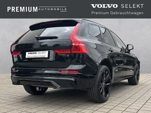 Gebraucht Volvo XC60 Plus 250 PS (183 kW) 2024 Schwarz SUV