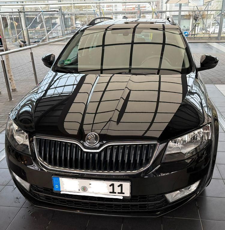 Gebraucht Skoda Octavia Elegance 105 PS (77 kW) 2014 Schwarz Kleinwagen