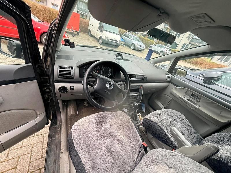 Gebraucht VW Sharan 90 PS (66 kW) 2001 Schwarz Van / Kleinbus