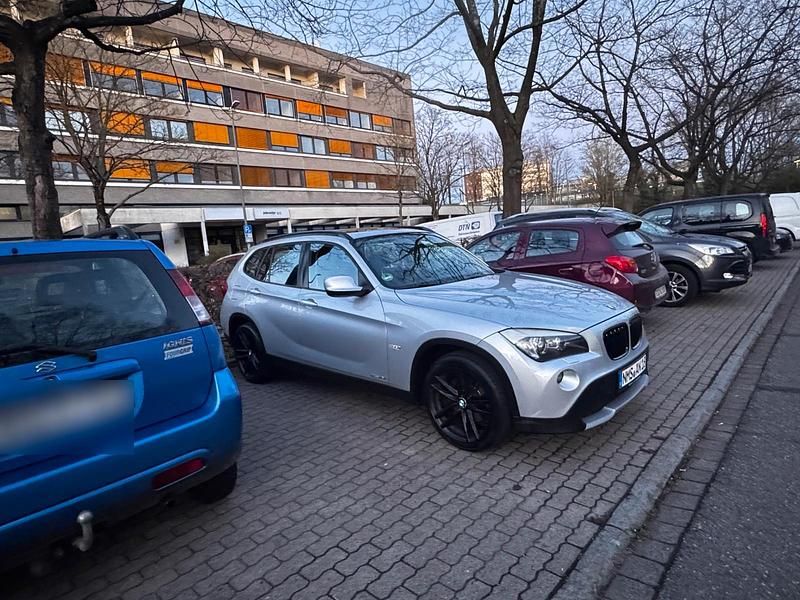 Second-hand BMW X1 150 CP (110 kW) 2012 Argintiu SUV