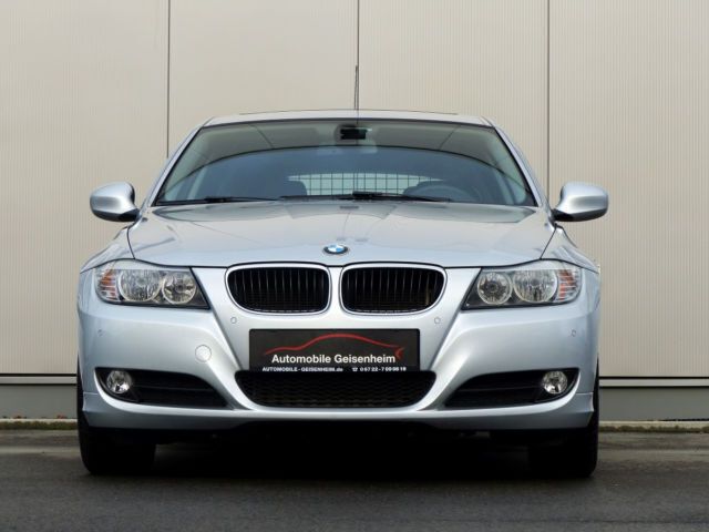 Gebraucht BMW 320 Comfort Edition 177 PS (130 kW) 2009 Silber Kombi
