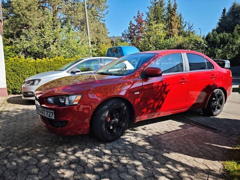 Rot Gebraucht 2011 Mitsubishi Lancer Limousine | 6.000 € (Teuer) - Bild 1/4