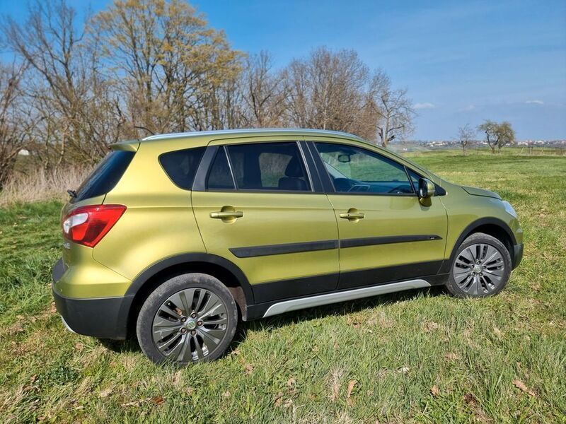 Gelb Gebraucht 2013 Suzuki SX4 S-Cross Comfort+ SUV | 7.900 € (Superpreis) - Bild 1/4