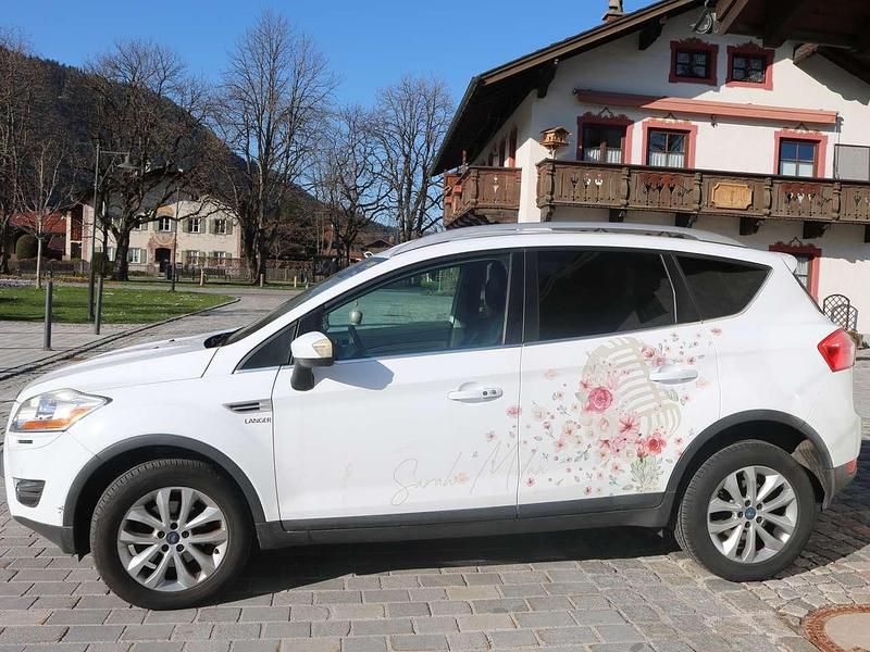 Weiß Gebraucht 2011 Ford Kuga Titanium SUV | 8.500 € (Fairer Preis) - Bild 1/4