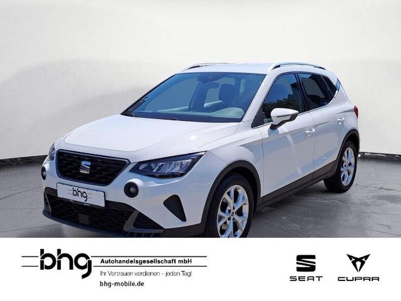 Weiß Gebraucht 2022 Seat Arona FR SUV | 19.990 € (Guter Preis) - Bild 1/4