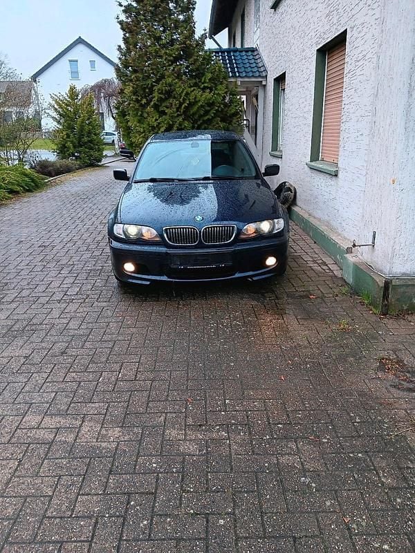 Gebraucht BMW 320 170 PS (125 kW) 2003 Blau Limousine
