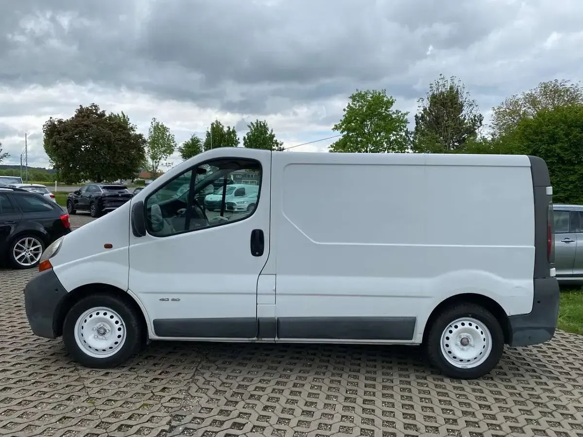 Brugt Renault Trafic 82 HK (60 kW) 2004 Hvid MPV