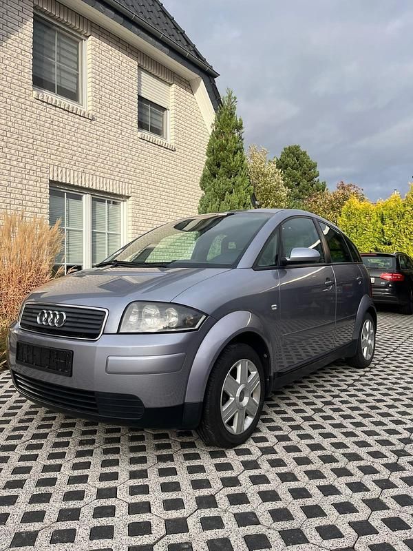 Silber Gebraucht 2004 Audi A2 Comfort Kleinwagen | 4.300 € (Fairer Preis) - Bild 1/4