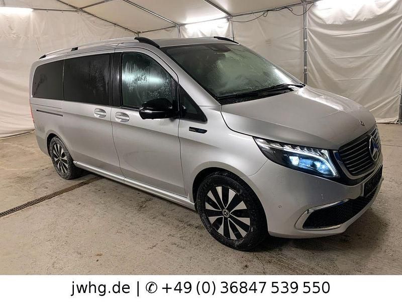 Gebraucht Mercedes EQV300 Avantgarde 150 kW (204 PS) 2021 Brillantsilber Van / Kleinbus