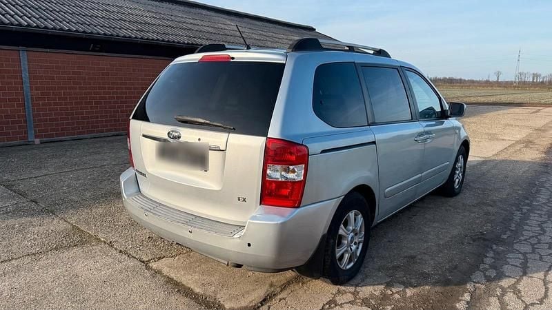 Gebraucht Kia Carnival 2007 Silber Van / Kleinbus