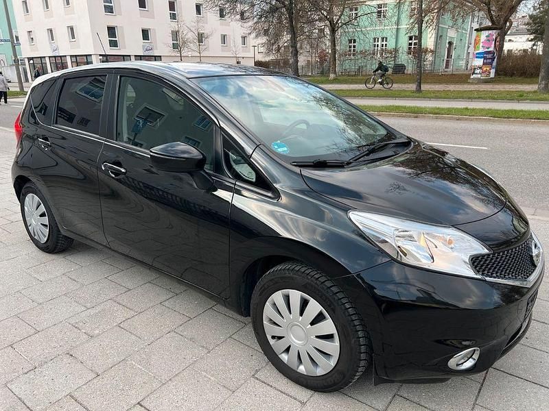 Gebraucht Nissan Note Acenta+ 98 PS (72 kW) 2016 Schwarz Kleinwagen