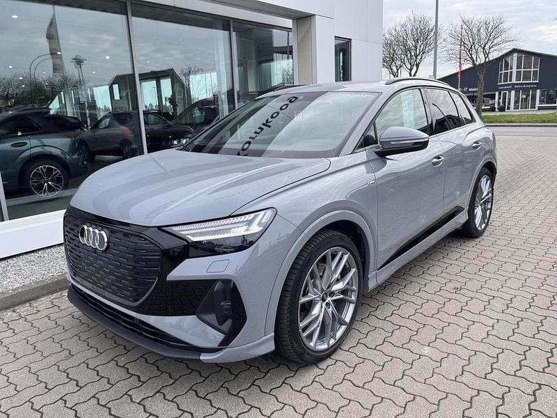 Usado Audi Q4 e-tron S-Line 210 kW (286 CV) 2024 Gris SUV