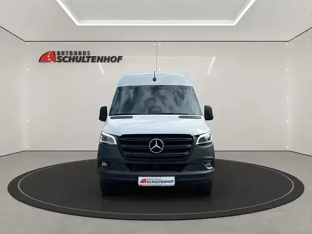 Second-hand Mercedes Sprinter 170 CP (125 kW) 2024 Alb Van