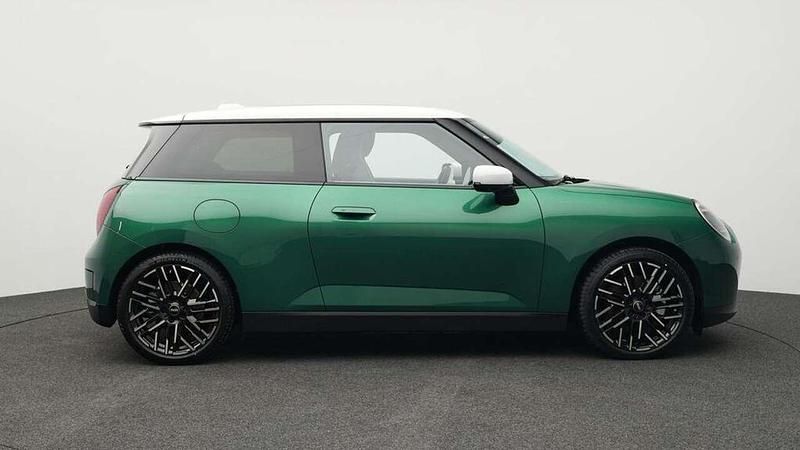 Gebraucht Mini Cooper Favoured 135 kW (184 PS) 2024 Grün Kleinwagen