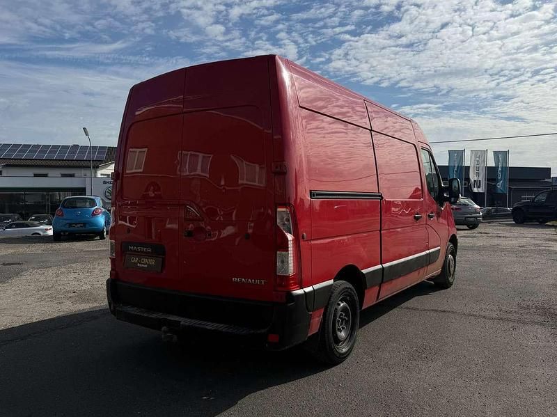 Gebraucht Renault Master 163 PS (119 kW) 2016 Hellrot Van