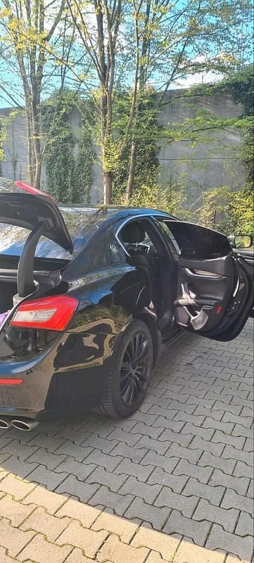 Gebraucht Maserati Ghibli 275 PS (202 kW) 2016 Schwarz Limousine
