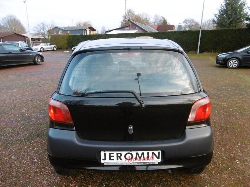Gebraucht Toyota Yaris 68 PS (50 kW) 2001 Schwarz Limousine