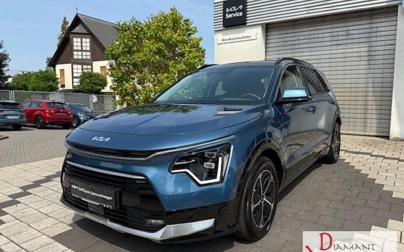 Blau Gebraucht 2025 Kia Niro Spirit SUV | 36.900 € (Guter Preis) - Bild 1/4