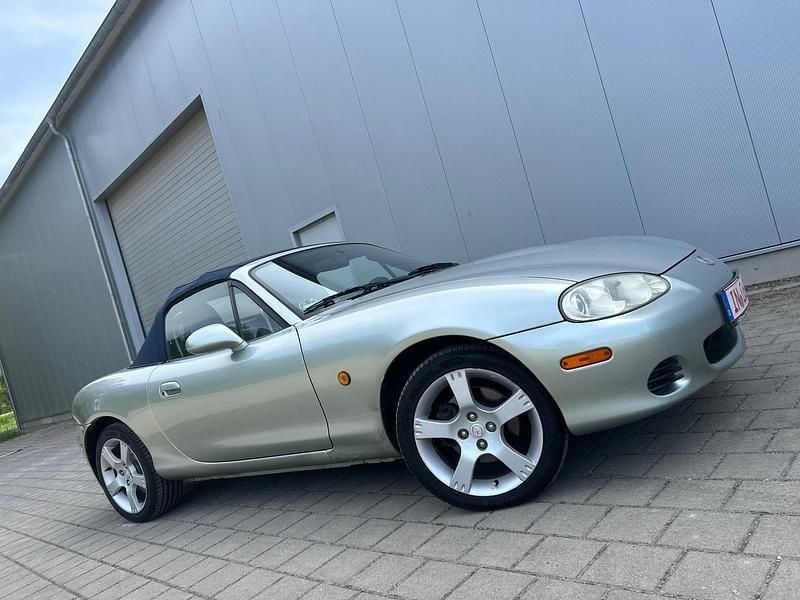 Silber Gebraucht 2003 Mazda MX5 Cabrio | 4.350 € (Fairer Preis) - Bild 1/4