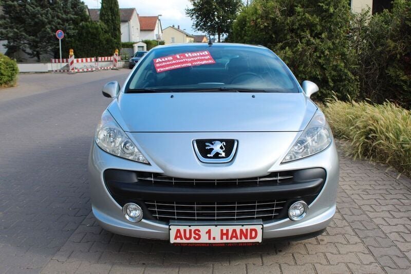 Gebraucht Peugeot 207 CC Filou 120 PS (88 kW) 2009 Silber Cabrio