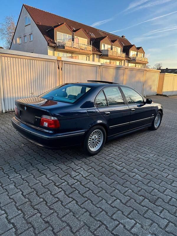 Gebraucht BMW 535 245 PS (180 kW) 2000 Blau Limousine