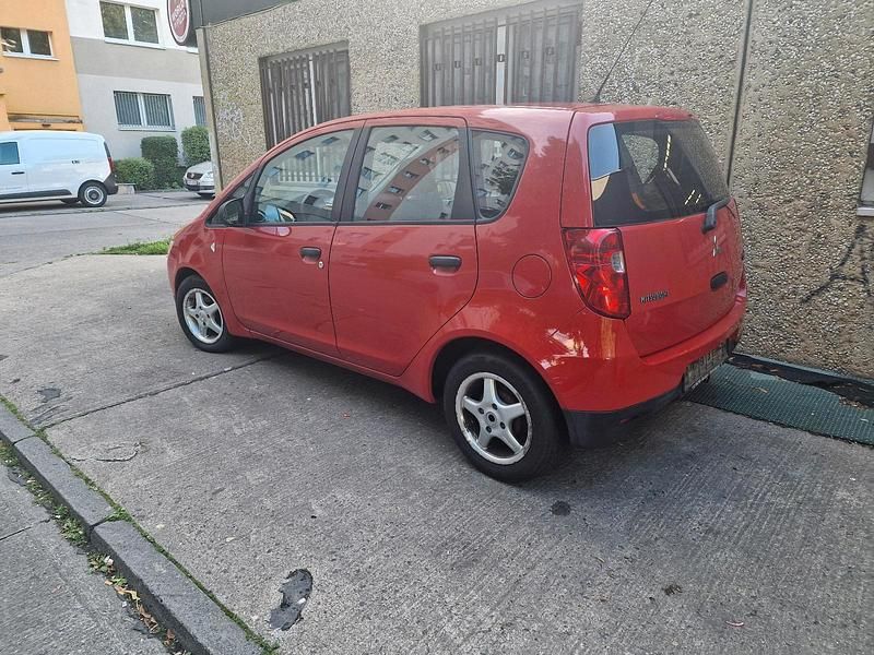 Rot Gebraucht 2009 Mitsubishi Colt Coupé | 850 € - Bild 1/4